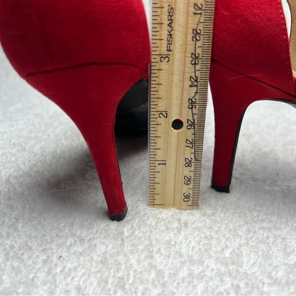 UNISA, red suede 3 inch heel, 6.5 size NWOT - Picture 4 of 5